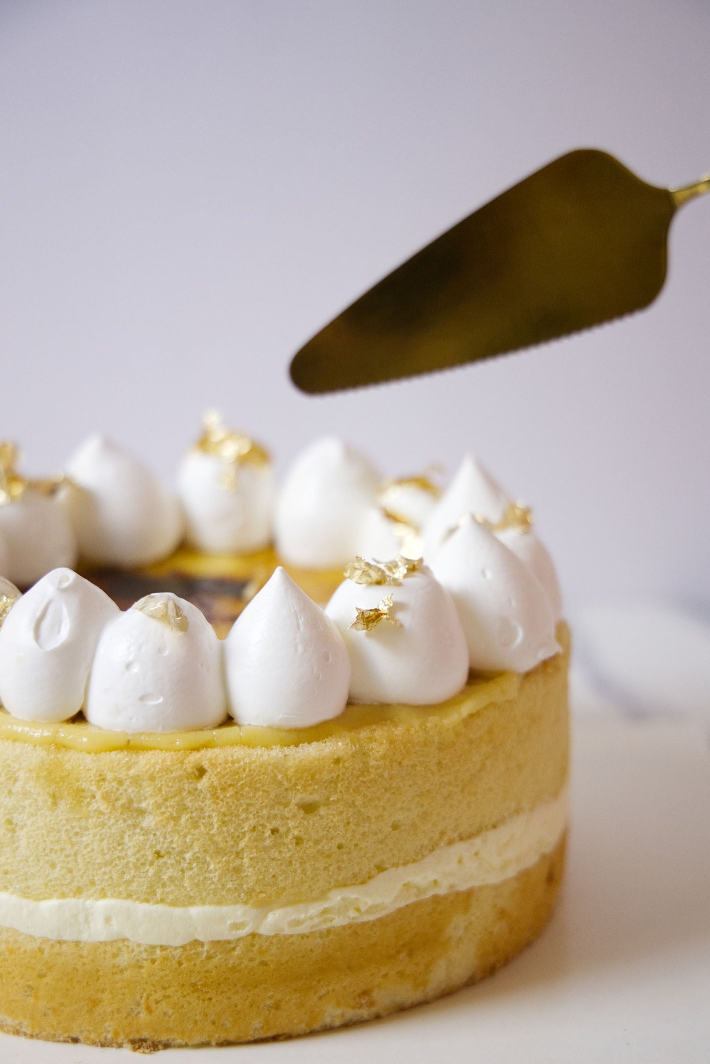 Vanilla Creme Brûlée Whole Cake - 8 inches