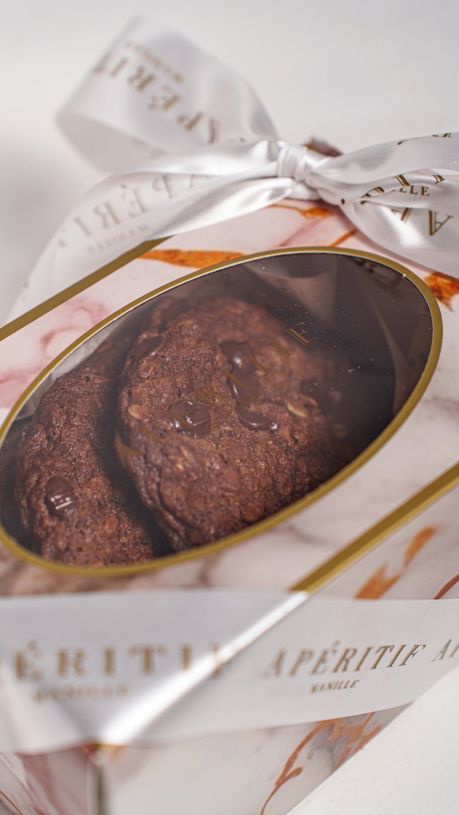 Oatmeal Dark Chocolate Cookie
